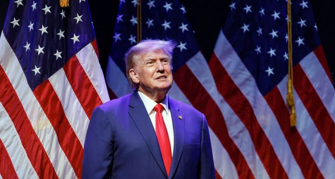 Тепер я керую світом: Трамп порівняв свої президентські терміни