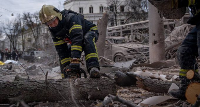 Удар по Сумах: загиблих вже 34, постраждалих – 117, серед них діти