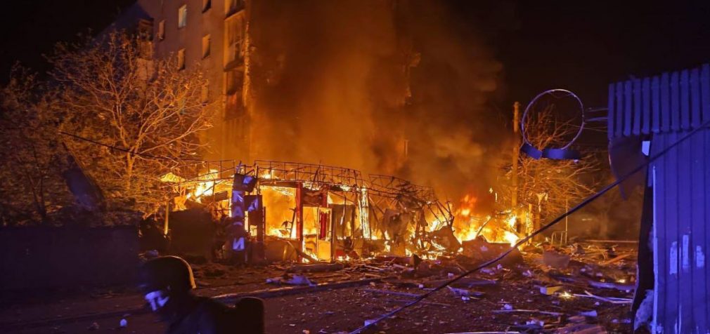 Наслідки атаки РФ на Київську область: пошкоджено будинки, є постраждалі