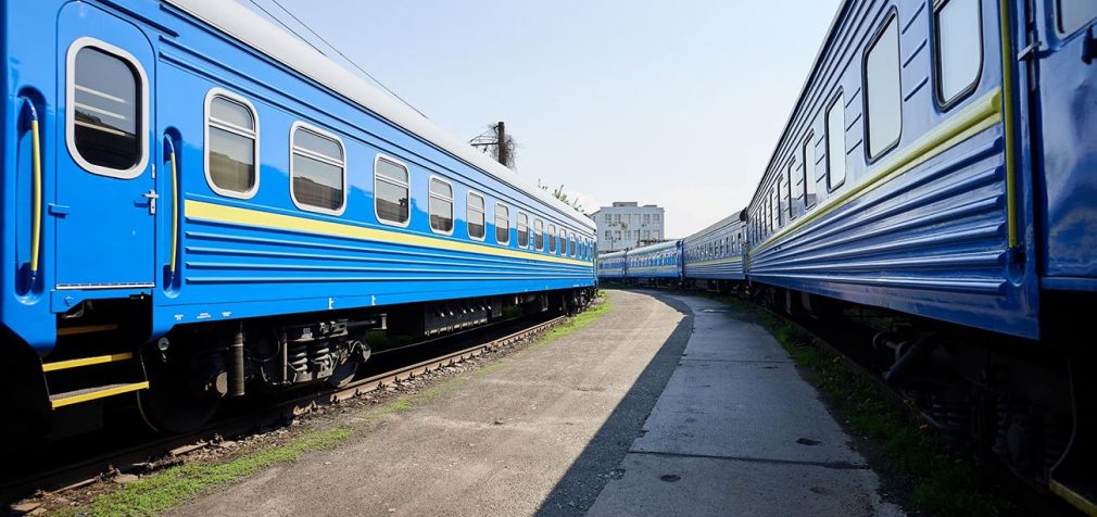 Російські дрони вдарили по пасажирському потягу в Чернігівській області