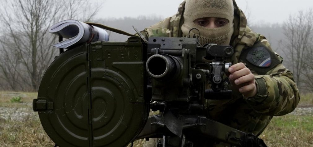 Знову набрехав? Після заяв Путіна про “великоднє перемир’я” обстріли не припинились