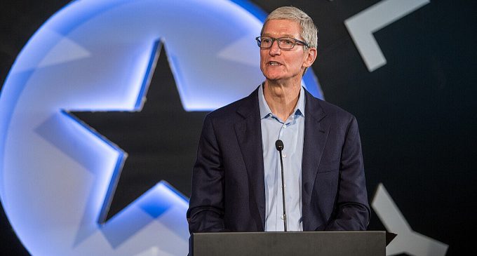 Гендиректор Apple допоміг тимчасово відкласти мита Трампа на електроніку – WP