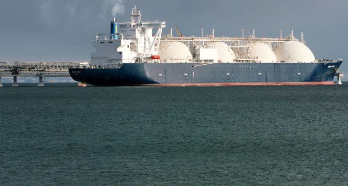 РФ хоче в 5 разів збільшити експорт скрапленого газу: нова енергостратегія