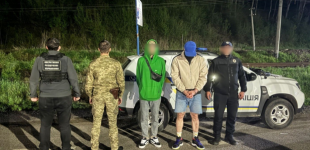 Намагалися втекти від правоохоронців: поблизу кордону зі Словаччиною затримали переправника і його «клієнта»