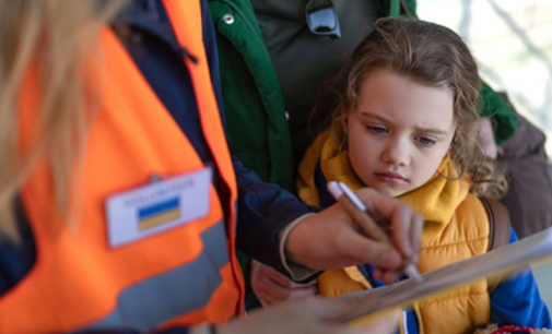 Можуть вилучити з родини: примусова евакуація дітей у Дніпропетровській області