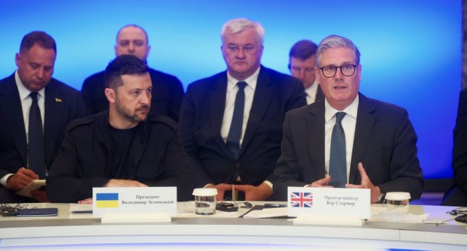 Макрон і Стармер різко відкинули умови Путіна щодо перемир’я з Україною