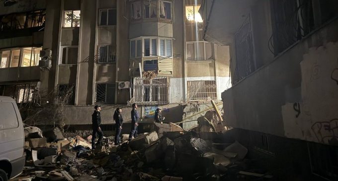 Показано наслідки обстрілу Одеси: є жертви і поранені, пошкоджені багатоповерхівки і школа