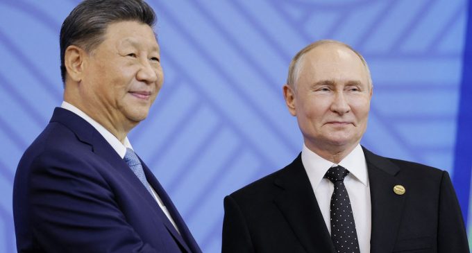 Серед питань була Україна. Відомі нові деталі розмови Путіна та Сі Цзіньпіна