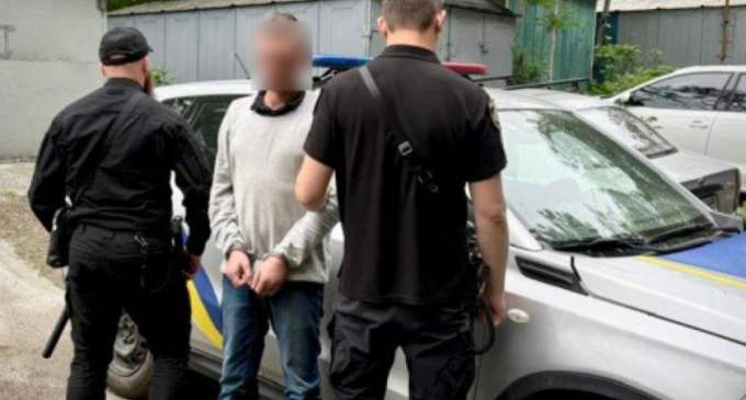 У Дніпрі затримали чоловіка, який тяжко поранив 25-річну жінку