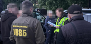 Вчителька географії організувала схему переправлення осіб через кордон: подробиці