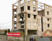 10 років боротьби: у Дніпрі знесли самобуд на Лабораторній
