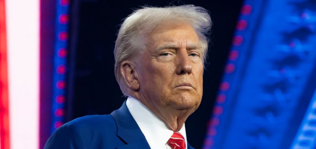 Трамп заявив, що переговори щодо України не зрушать з місця без його зустрічі з Путіним