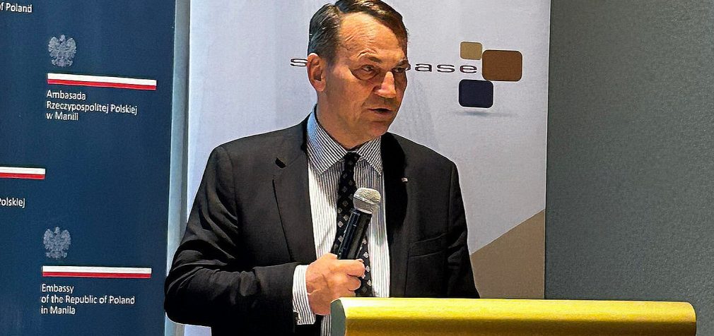 Сікорський припускає, що війна РФ проти України може тривати десятиліттями
