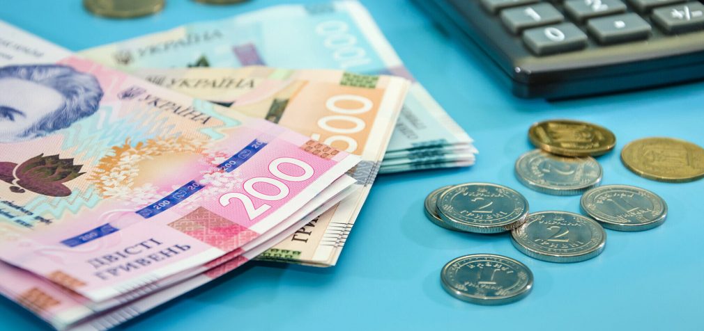 Тарифи без змін, перерахунок субсидій та пенсій: що чекає українців з 1 червня