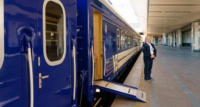 “Укрзалізниця” отримала плацкартні вагони нової моделі: подробиці