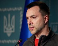 Зеленський ввів санкції проти Арестовича та Олешка
