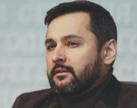 Білоус, якого звинувачують у домаганнях, залишив посаду директора Молодого театру