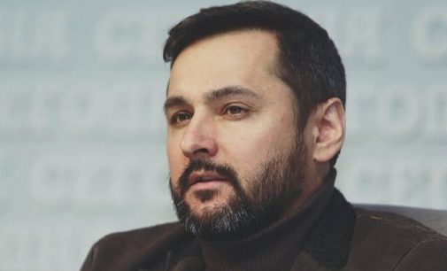 Білоус, якого звинувачують у домаганнях, залишив посаду директора Молодого театру