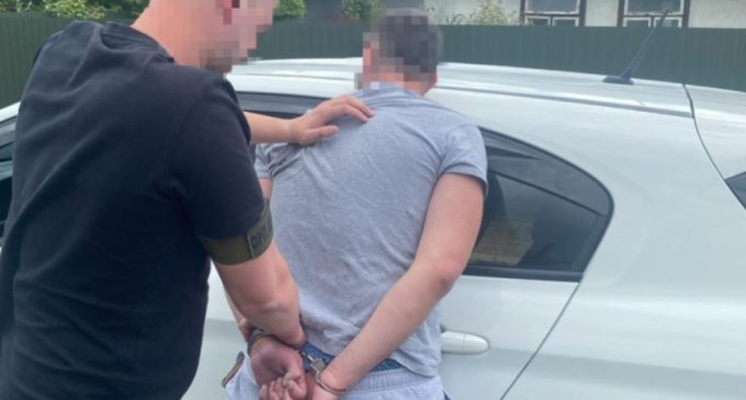 «Спецпакет» за $13 500: прикордонники ліквідували ще один канал незаконного переправлення осіб через кордон