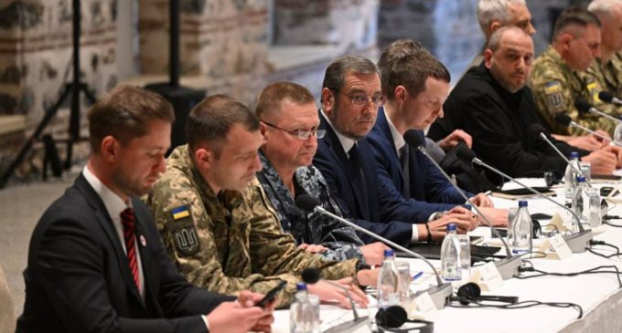 Як українці ставляться до перемовин в Стамбулі: опитування