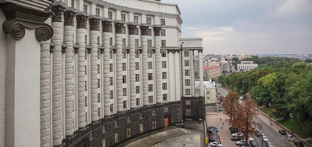 В Україні збільшать базову соцдопомогу: кому і скільки платитимуть