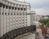 В Україні збільшать базову соцдопомогу: кому і скільки платитимуть