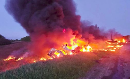 На Сумщині зіткнулися дві вантажівки: водії згоріли у пожежі