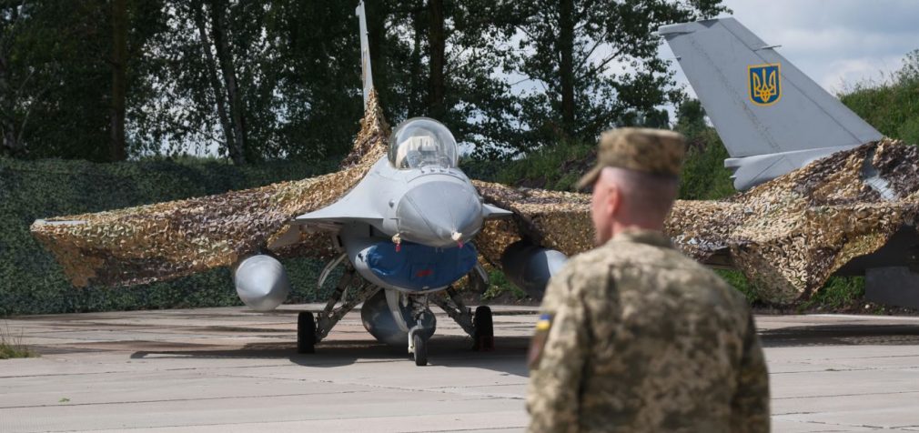 Нештатна ситуація: втрачено зв’язок з українським винищувачем F-16