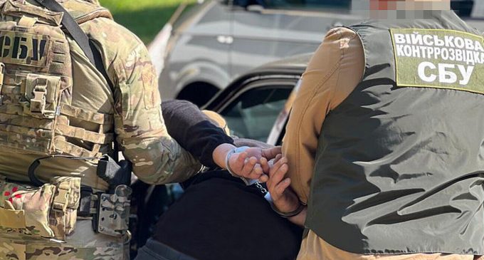 Затримано водія військової частини на Кіровоградщині, який коригував удари РФ