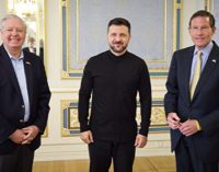 Зеленський зустрівся з сенаторами США, які просувають “розгромні” санкції проти РФ