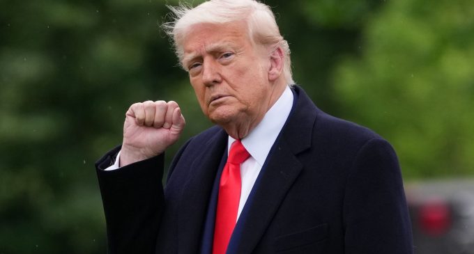 Нерішучість Трампа та нові санкції Європи – головне з переговорів про завершення війни