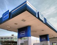 Відома мережа АЗС може купити близько 400 заправок Коломойського – ЗМІ