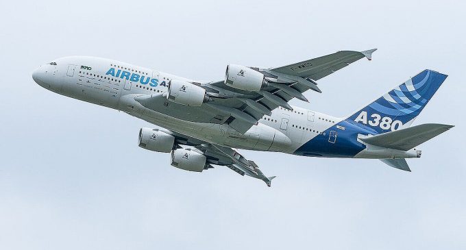 Стармер: Британія допоможе відновити авіасполучення з Україною після припинення вогню