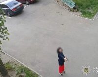 У Києві жінка влаштувала стрілянину: поліція встановлює обставини