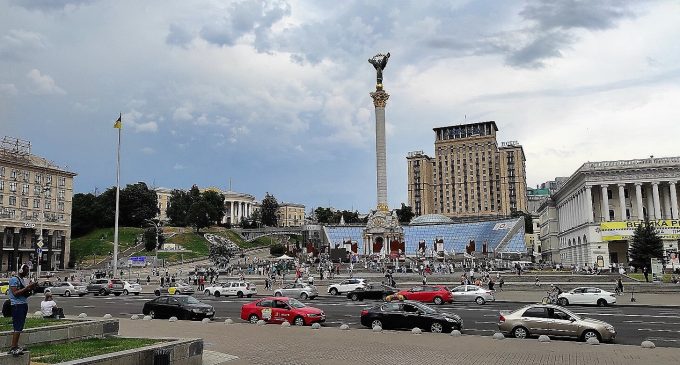 Опитування показало, кому найбільше довіряють українці під час війни