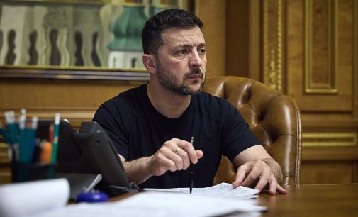 Зеленський підписав закон про виплати сім’ям загиблих добровольців