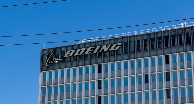 ЄС планує запровадити мита на літаки Boeing у разі провалу переговорів зі США – FT