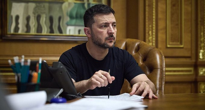 Зеленський присвоїв звання Героя України Малюку та “Мадяру”