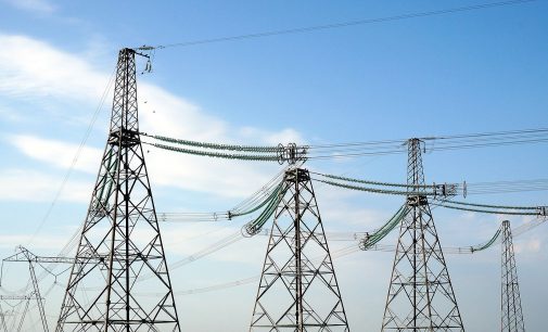 В Україні знижується споживання електрики, знеструмлено 20 населених пунктів
