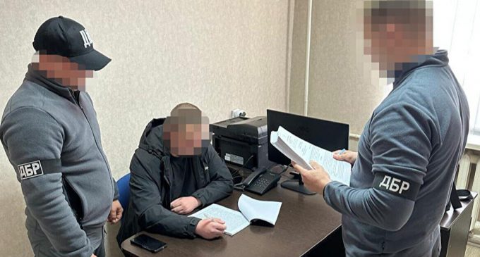 Експосадовця ЗСУ підозрюють у махінаціях із закупівлями хліба для військових на Херсонщині
