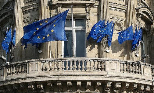 ЄС може контролювати над рух капіталу та застосувати мита проти РФ у разі вето Угорщини – FT