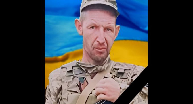 Камʼянське проститься з солдатом Олександром Ніколаєвим