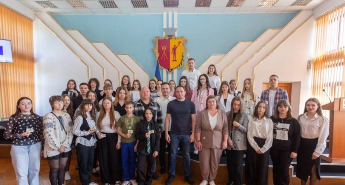 У Камʼянському заснували Об’єднання учнівського самоврядування