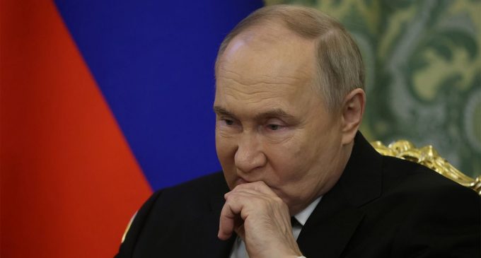 У Європі “прив’язали” нові санкції щодо РФ до результату зустрічі у Стамбулі, – Bloomberg