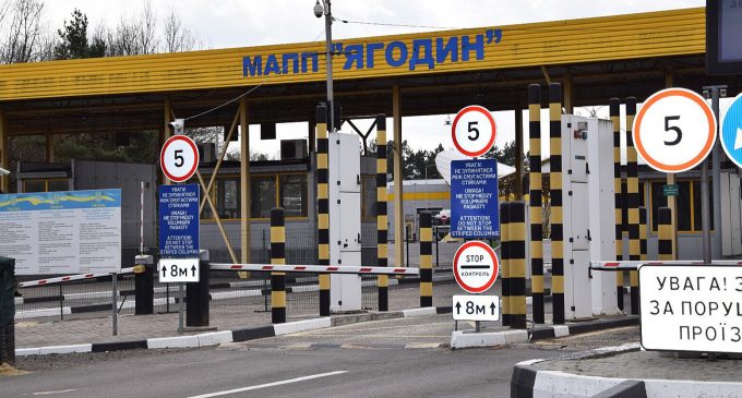 Київ закликає Варшаву до переговорів з перевізниками для розблокування кордону
