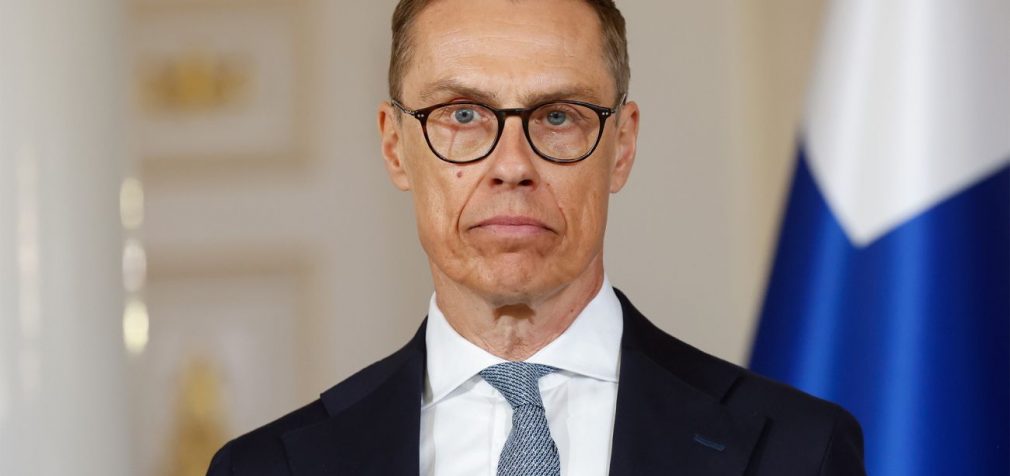 Президент Фінляндії заявив про “значні кроки” до перемир’я між Україною та РФ