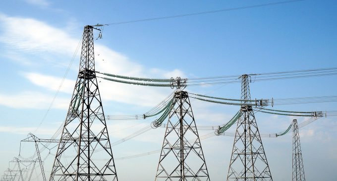 В Україні знеструмлені понад 50 населених пунктів через негоду