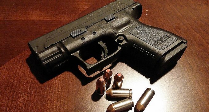 Чоловікові, який стріляв у готелі Києва, оголосили підозру