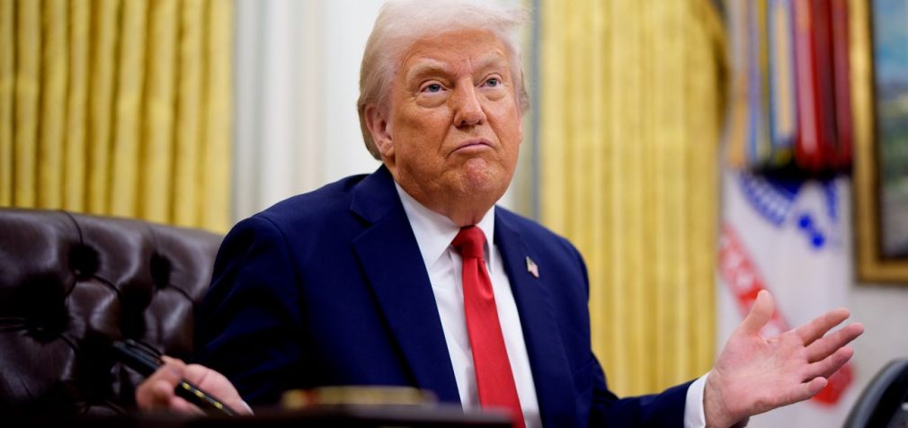 Трамп поскаржився на “впертого” Зеленського і знайшов, чим дорікнути Путіну