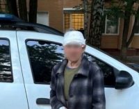 У м. Самар поліцейські допомогли літній жінці, яка травмувалась на зупинці